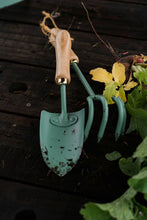 Load image into Gallery viewer, Garden Trowel
