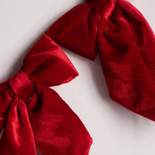 Load image into Gallery viewer, Velvet Bow Garland