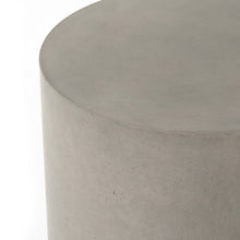 Load image into Gallery viewer, Ivan Round Outdoor End Table