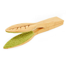 Load image into Gallery viewer, Wooden leaf-shaped cleaning tongs with green felt padding for delicate plant care